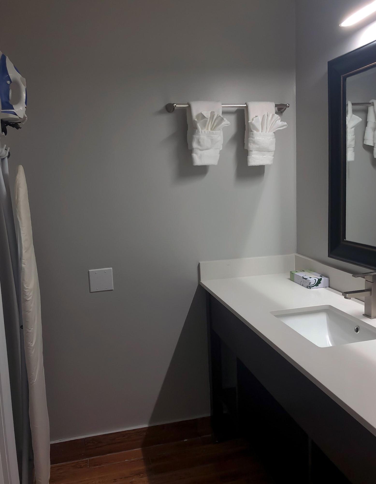 Destin Inn & Suites Bagian luar foto