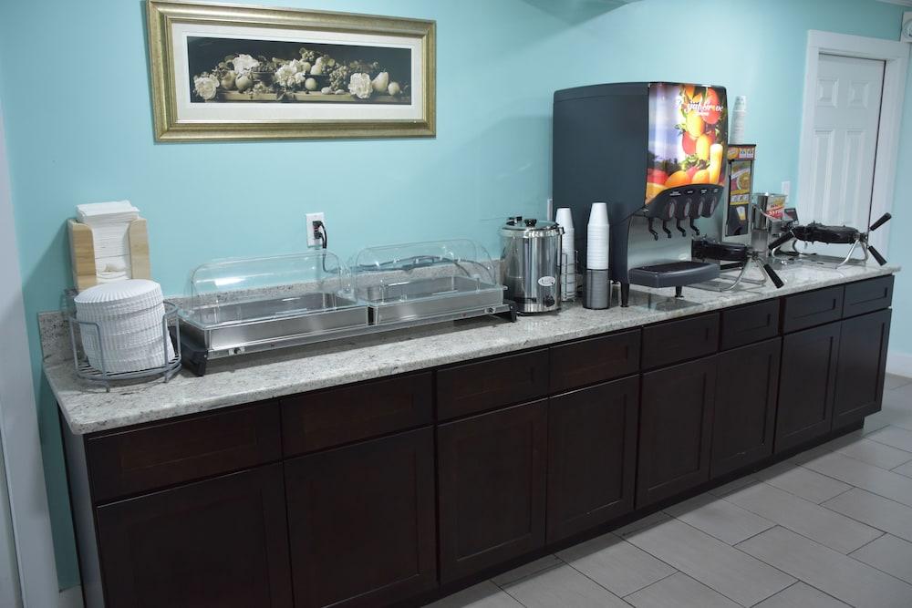 Destin Inn & Suites Bagian luar foto