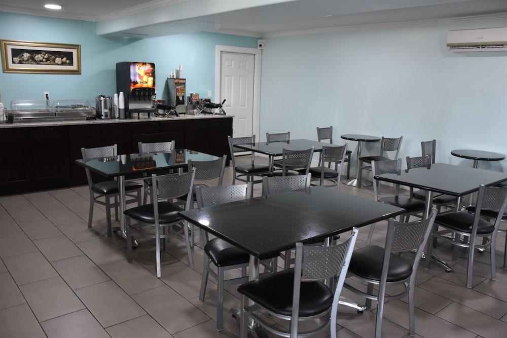 Destin Inn & Suites Bagian luar foto