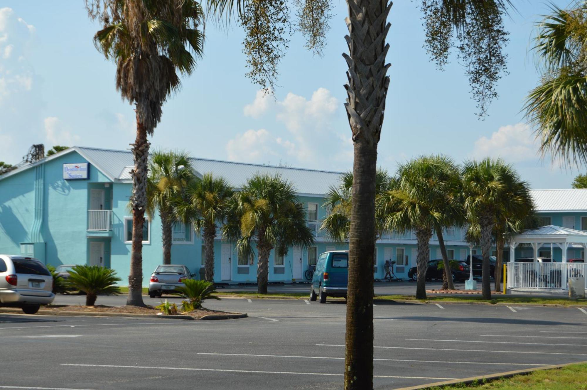 Destin Inn & Suites Bagian luar foto