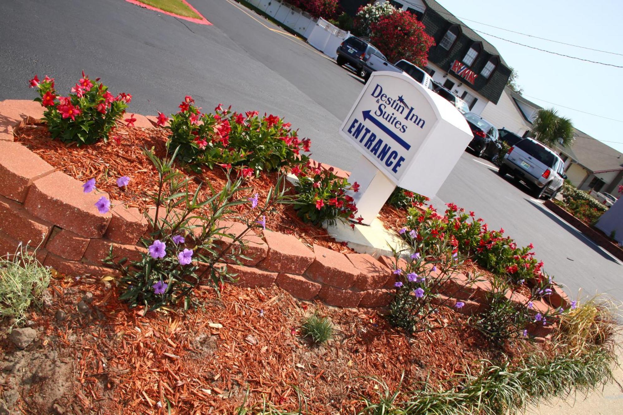Destin Inn & Suites Bagian luar foto