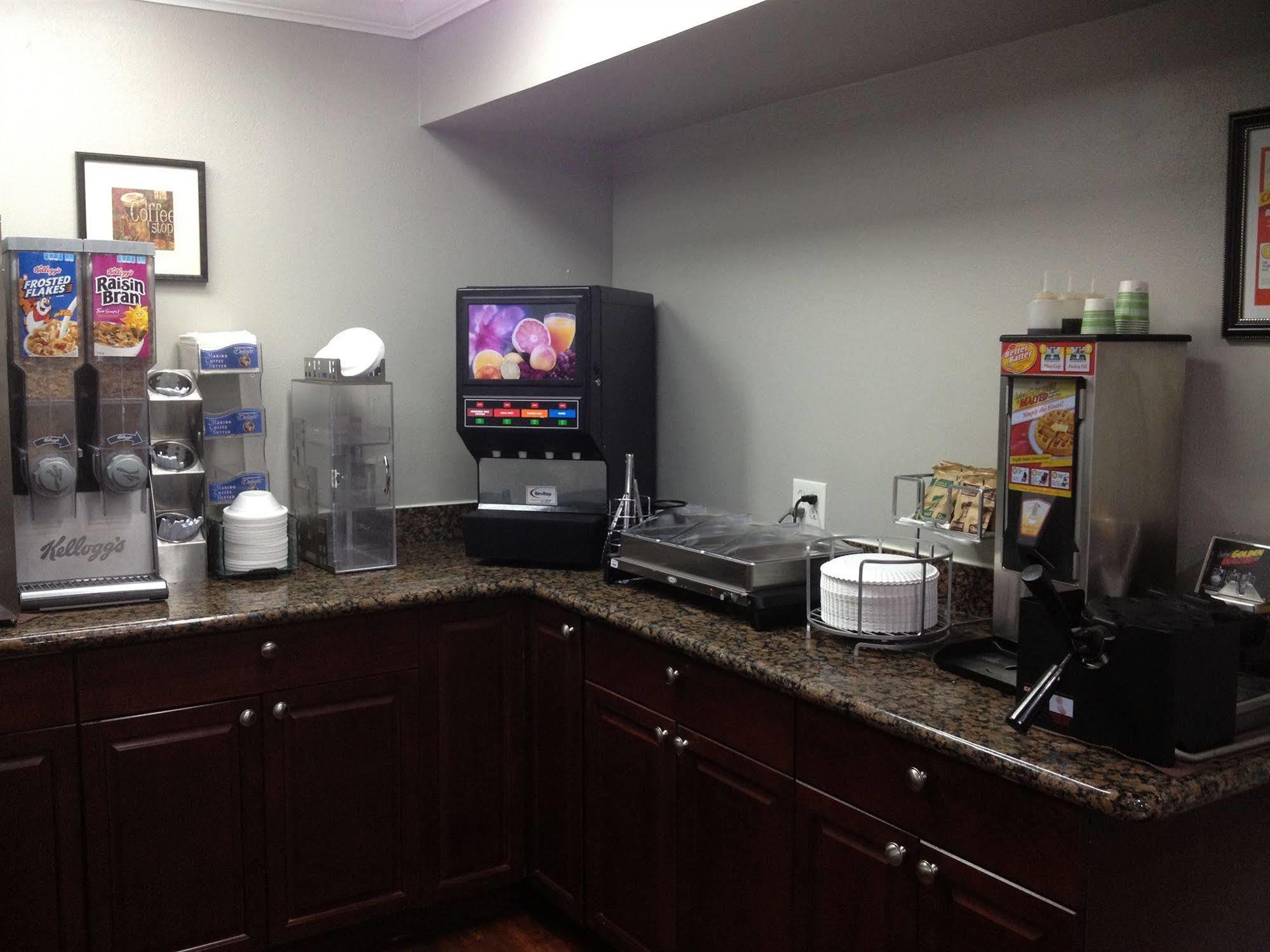 Destin Inn & Suites Bagian luar foto