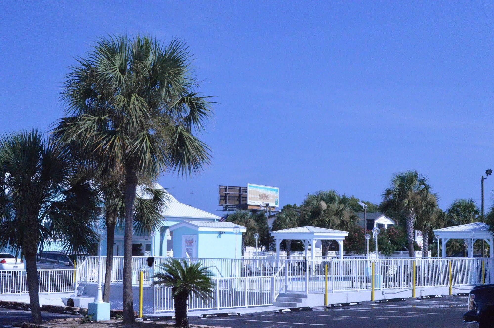 Destin Inn & Suites Bagian luar foto