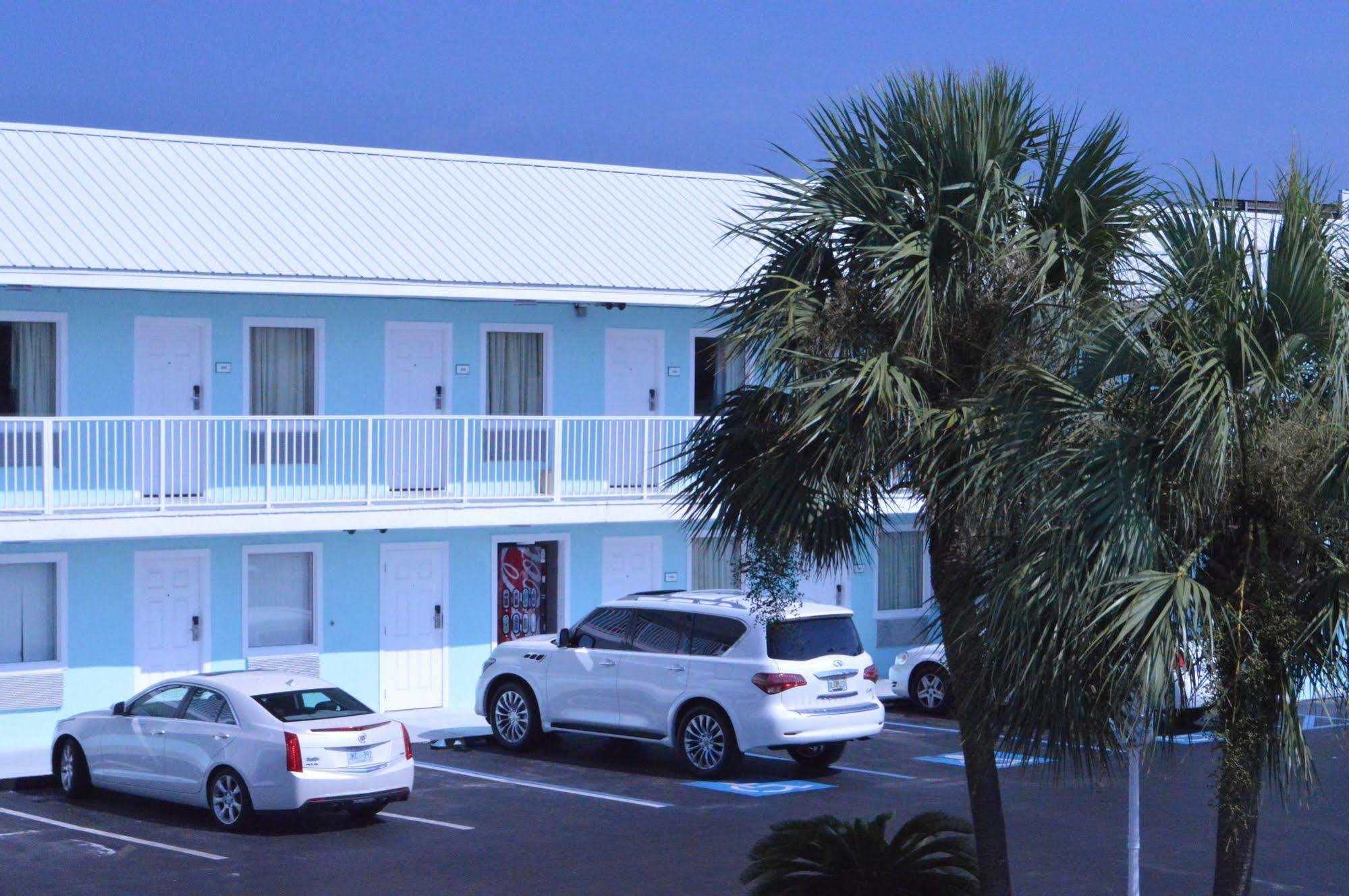Destin Inn & Suites Bagian luar foto